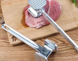 Mẹo đập thịt đúng cách giúp mềm ngon, chín nhanh và ngấm vị