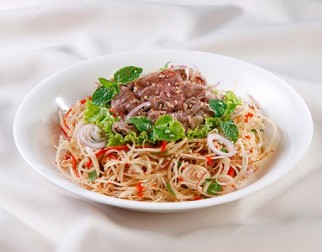 Cách làm gỏi bắp bò hoa chuối thơm ngon tại nhà