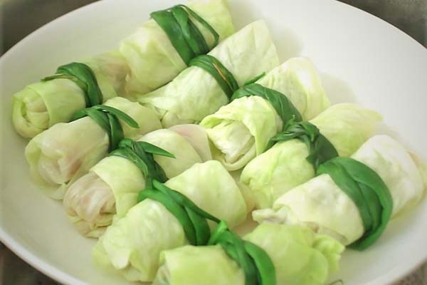 Bắp cải cuộn thịt – FRESHFOCO cho ra sản phẩm tiện lợi, dinh dưỡng cho người tiêu dùng.