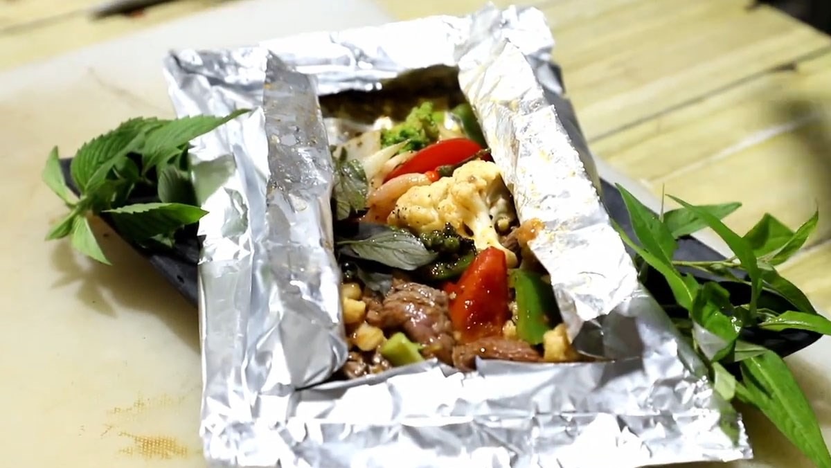 Bò nướng giấy bạc bằng nồi chiên không dầu: Giữ trọn độ mềm ngọt